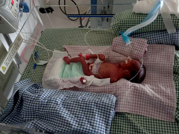 Help Karthikeyan To Save His Twin Babies
