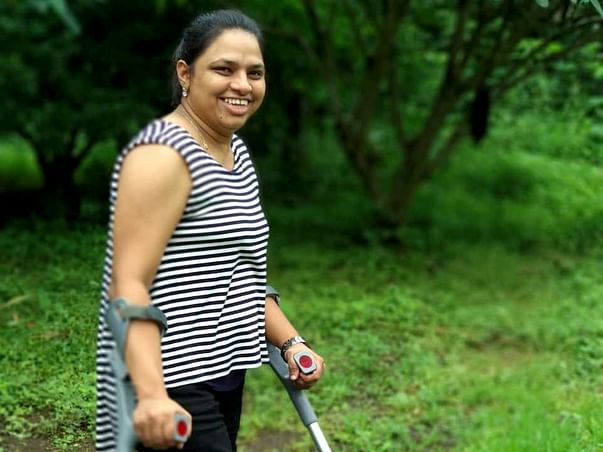 Help Manasi Walk Hassle free
