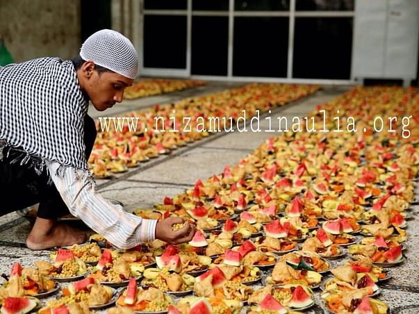 Free food Distribution Ramzan