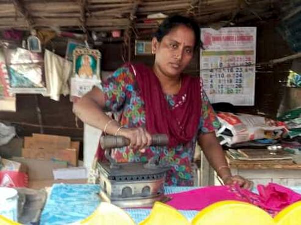 Help Viji, an 'Iron' Lady to provide for her daughter's education