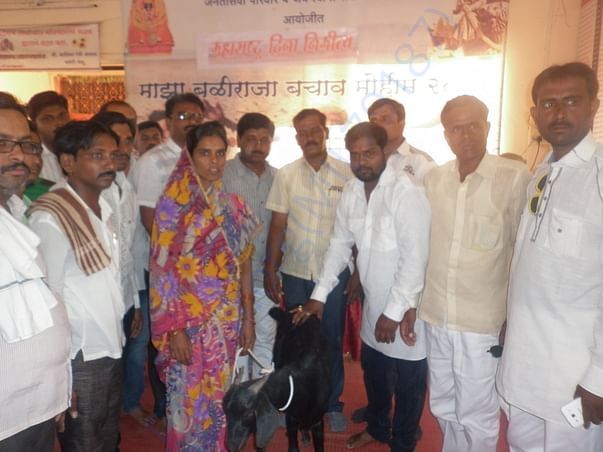 शेतकऱ्यांना मदत