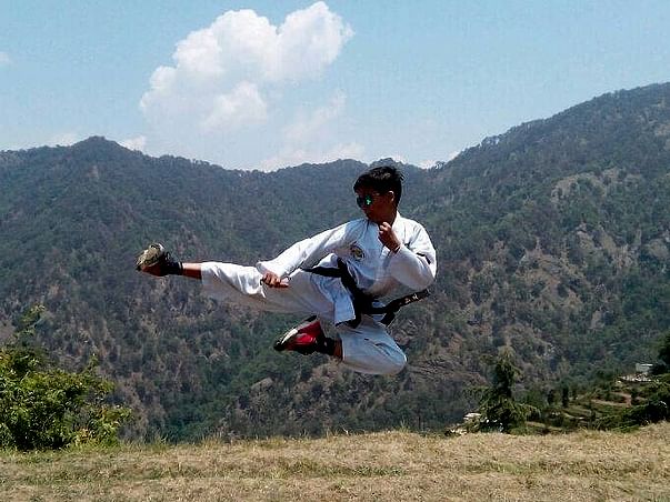 Please Donate and help Aniket represent India