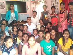 Help children in risk for schooling and blooming!