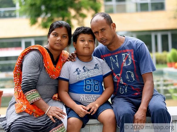 Tea Seller Will Lose His Only Child To Cancer Without Treatment