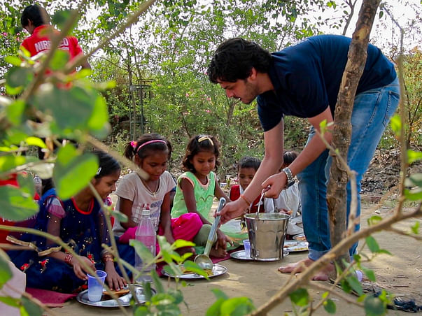 Support Sushil to feed and educate 1000 slum children