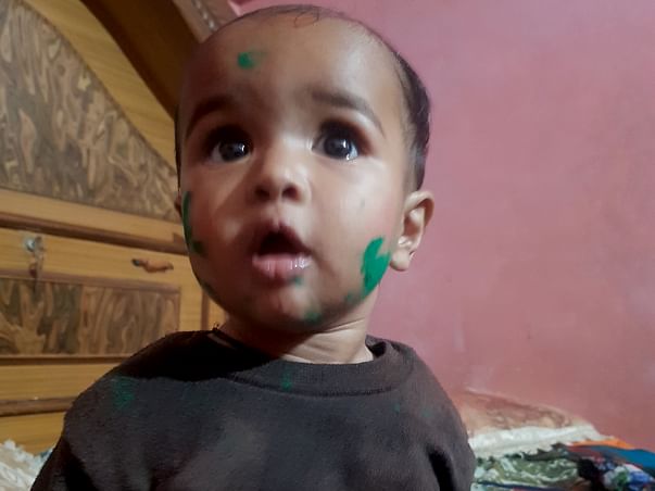 Help cute little child financial condition is not good