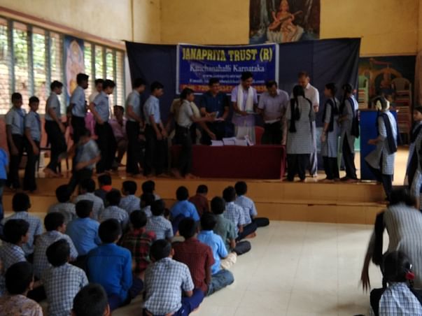 Social and cultural program
