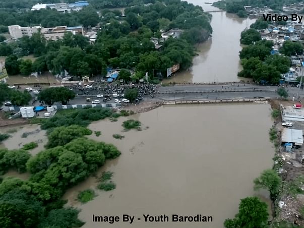 Help for Vadodara Heavy Flood Affected