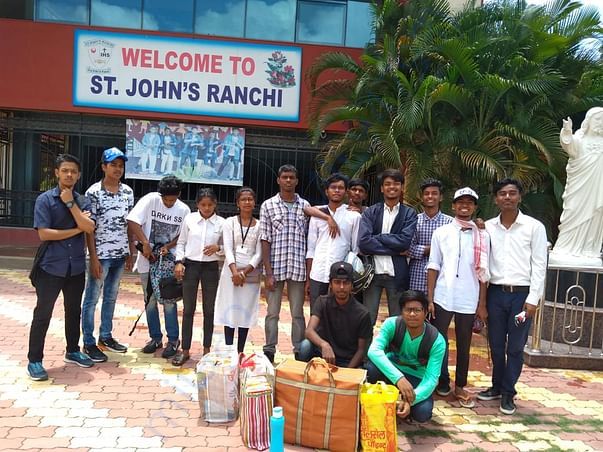 Ek KOSHISH team