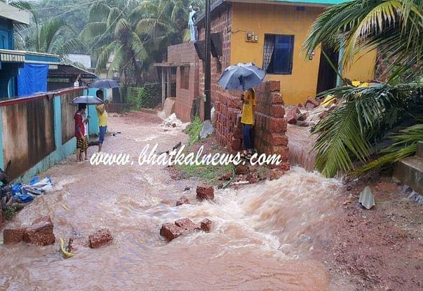 NORMAL LIFES HAS DEVASTED BECAUSE OF FLOOD..