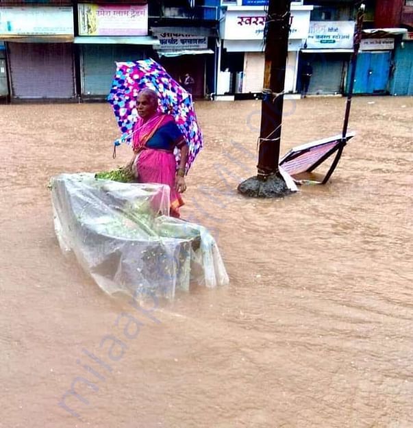 जगण्याचा अटळ आहे संघर्ष, एक हात मदतीचा देऊन करावा हर्ष