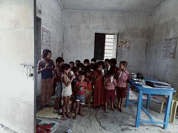 Help Poor Children Willing To Read.