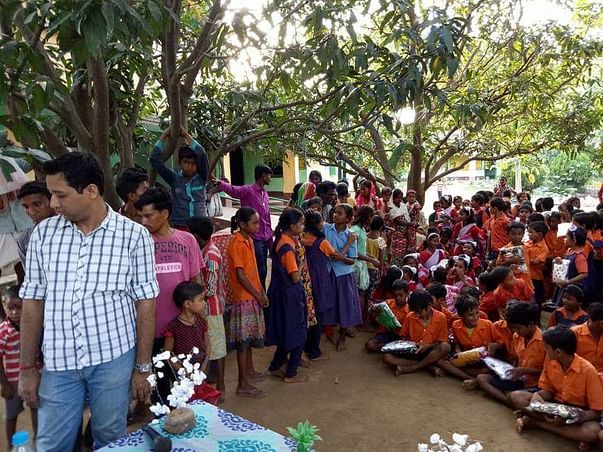 2018 new clothes distribution in schools of Purulia