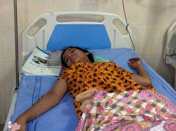 Help Syeda Faza Begum suffering from Paralysis