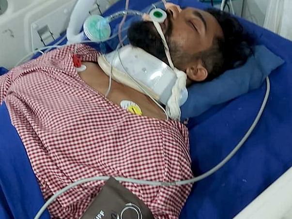 Help Akber To Fight and help His Family