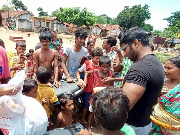 Help to launch 2 food bank to serve poor people and street dogs