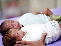 Support Twins Baby fight from NICU