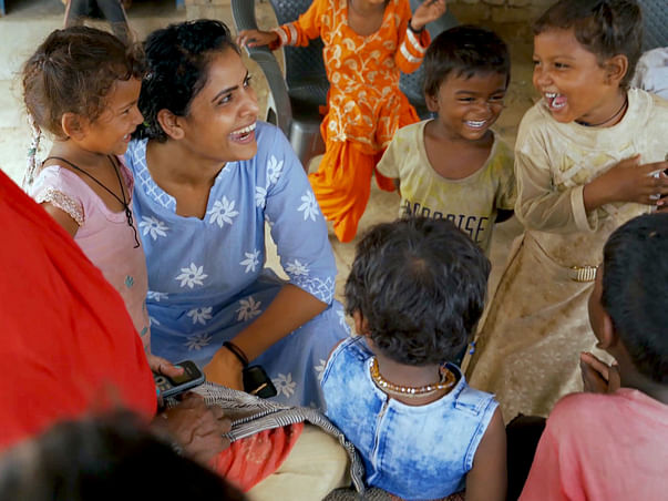 Help Anchal serve food to the daily wagers in Delhi during lockdown