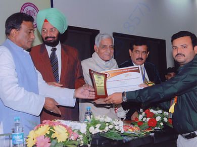 Eminent persons recognized SERUDS Charity is Best NGO in India award