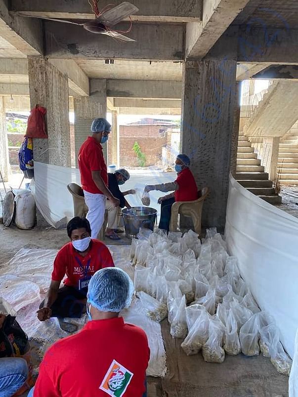 Community kitchen service for 400 people in Bhiwandi