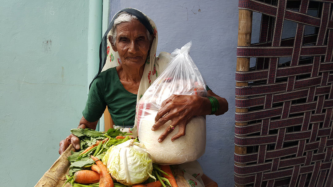 donation for poor oldage help india age persons monthly