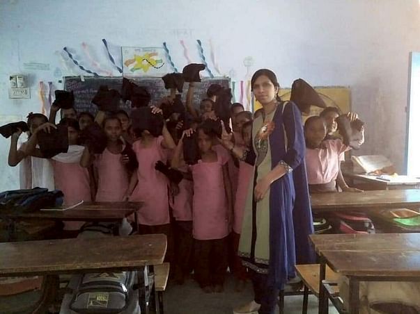 गरीबी से लड़ने में और गरीब बच्चों के पढ़ने में विजन की मदद करें