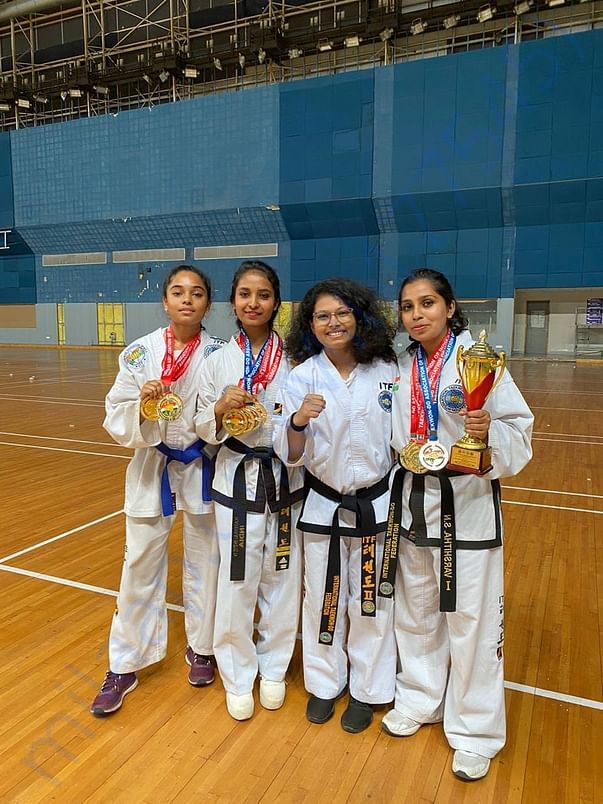 Girls team 2019 December.