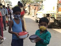Feed The People & Street Animals During Flood & the Pandemic Period.