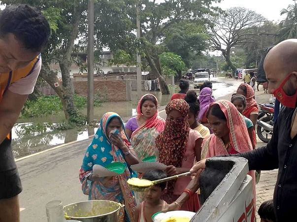 Please contribute to Help the Flood affected people to fight hunger