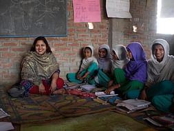 Help the Girl students of Kishanganj study online