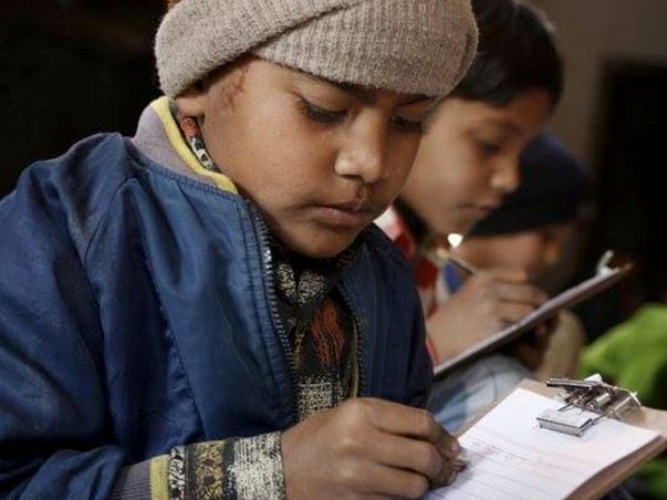 Help children of handicraft artisans to access online classes