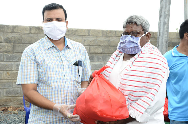 NGO helping Coronavirus covid19 relief for jobless workers in india