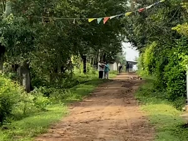Help build a road in a Tibetan village in India