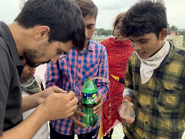 Support 5000 students to build their own Maker Lab in tribal villages.