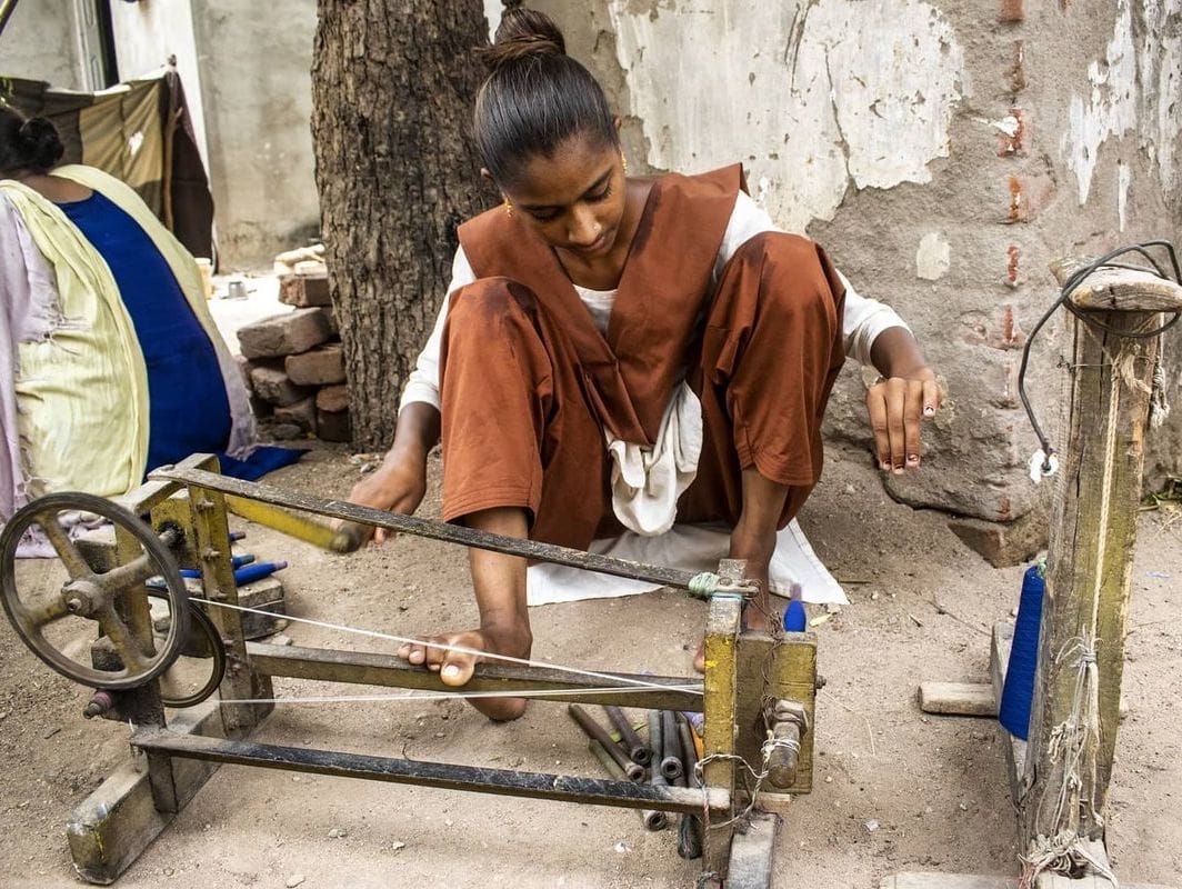 support artisans rural dying arts india milaap