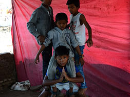 Help 'Black Tigers',a group of dancers born in the slums of Kandivali